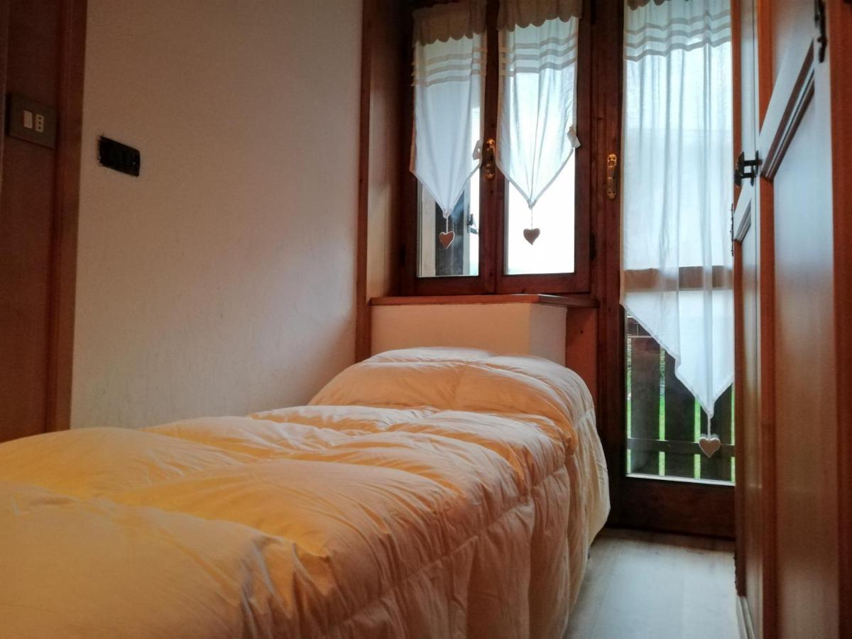 Casa Vacanze Miramonti - Appartamento Con Balcone Con Vista Sulle Dolomiti 博尔查迪卡多尔 外观 照片