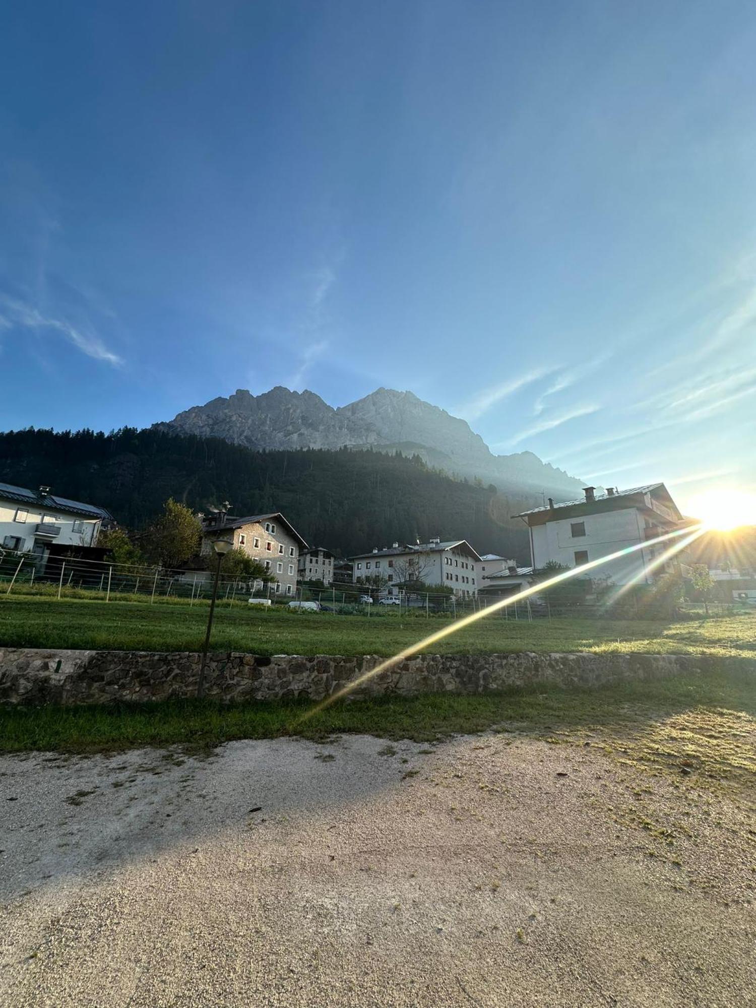 Casa Vacanze Miramonti - Appartamento Con Balcone Con Vista Sulle Dolomiti 博尔查迪卡多尔 外观 照片